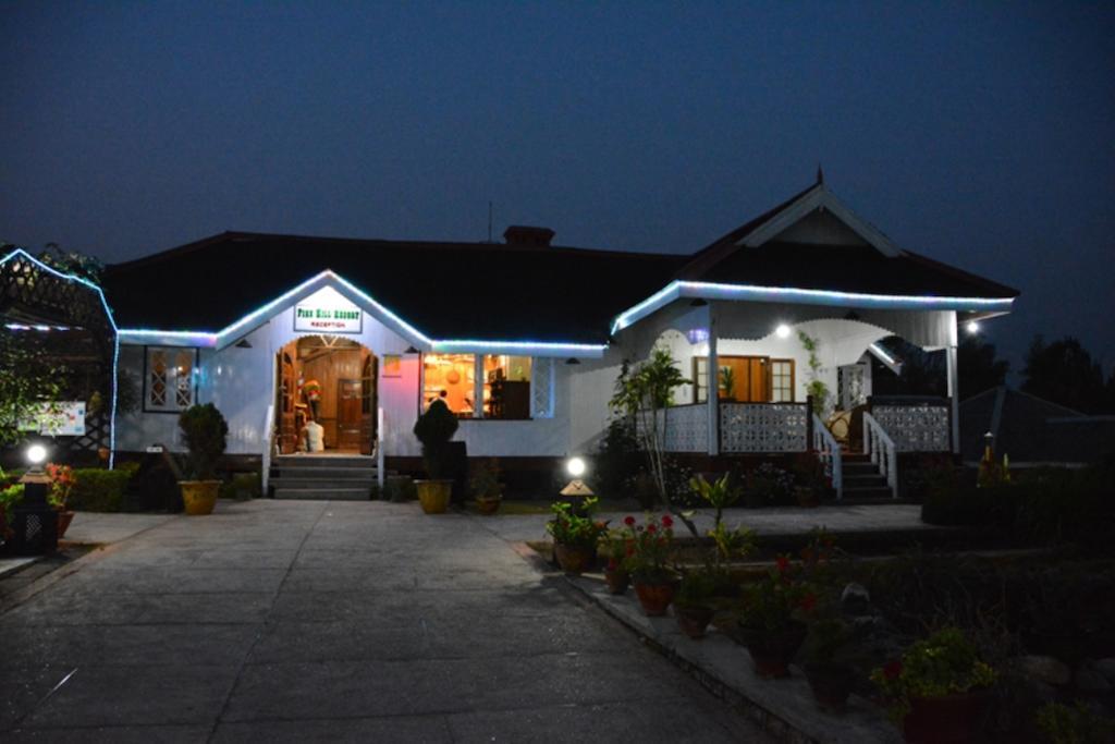Pine Hill Resort Калау Екстериор снимка