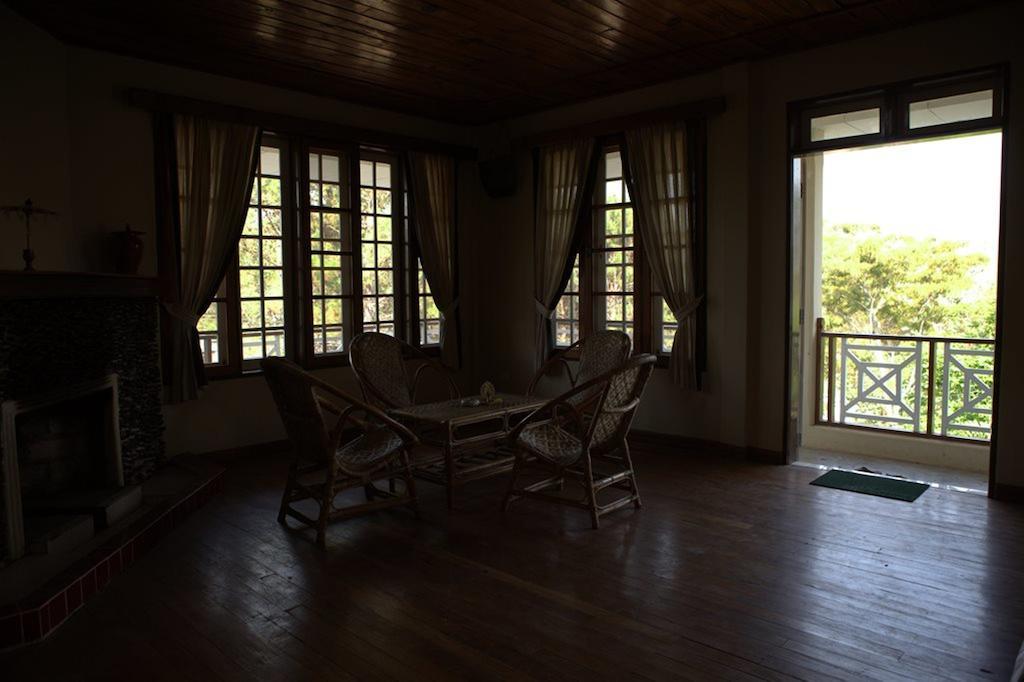 Pine Hill Resort Калау Екстериор снимка