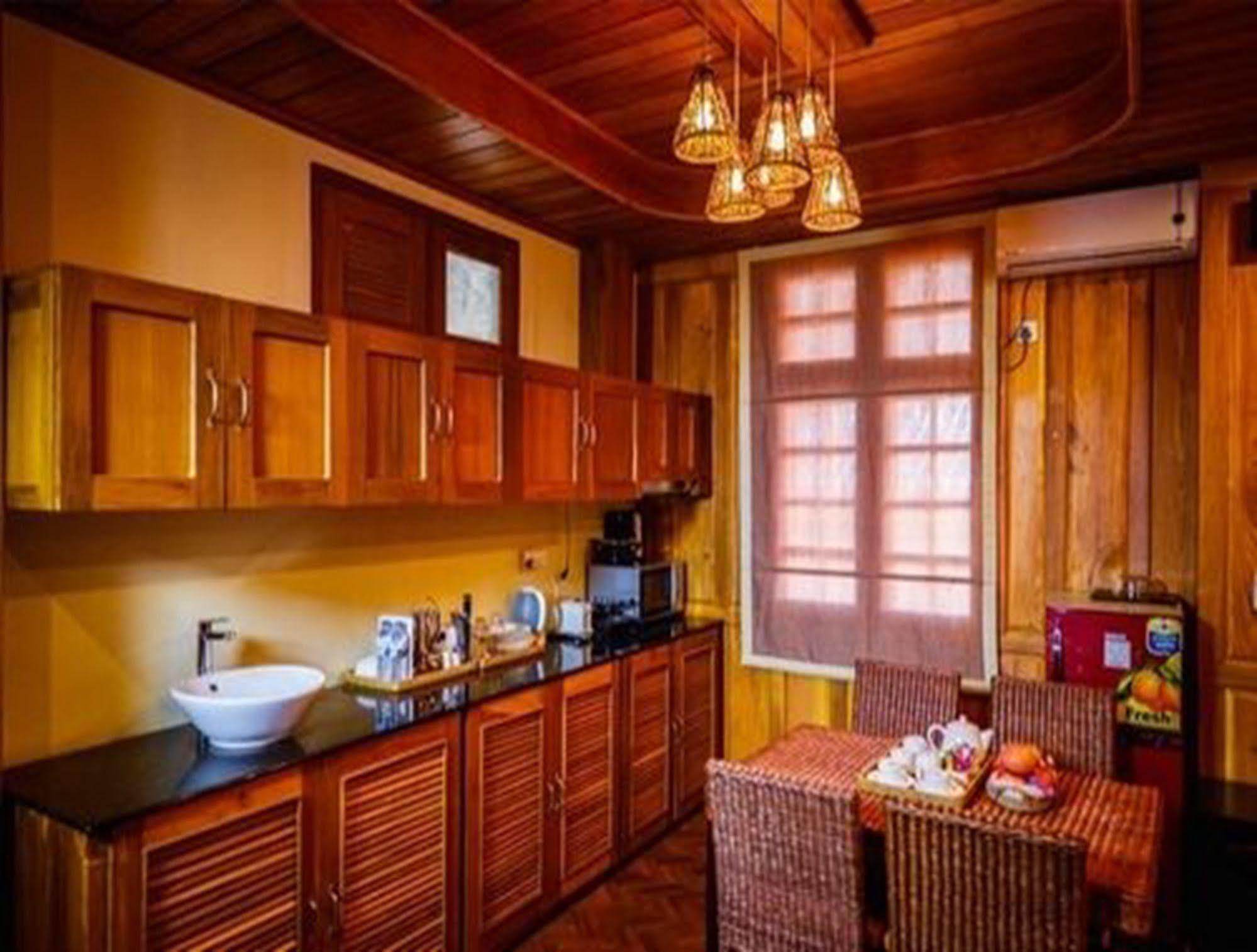 Pine Hill Resort Калау Екстериор снимка